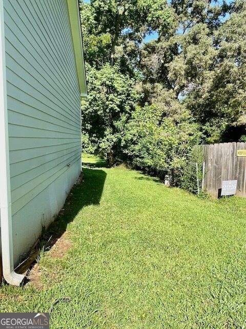 7241 Grayson Drive Property Photo 6