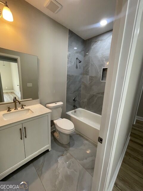 7241 Grayson Drive Property Photo 14