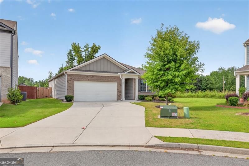 5480 Barberry Avenue Property Photo 6