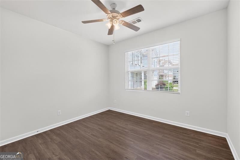 5480 Barberry Avenue Property Photo 10