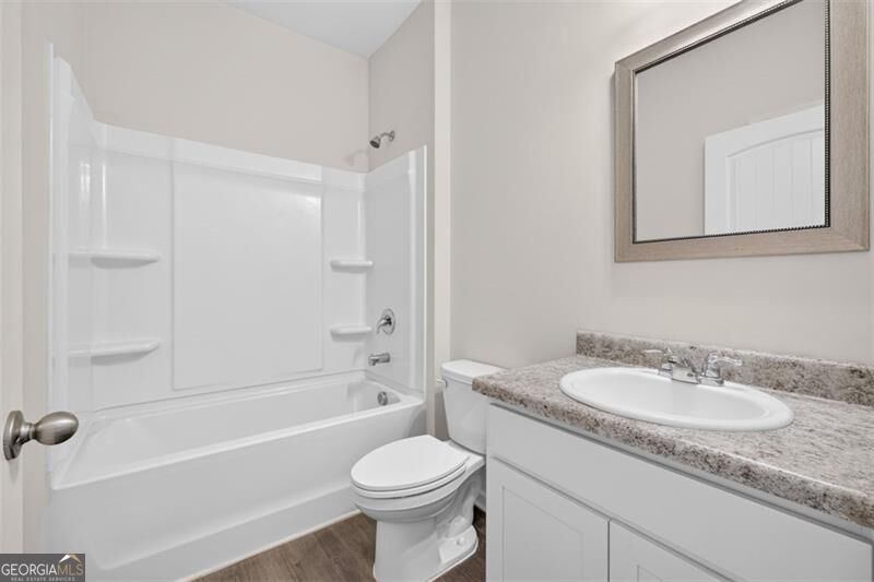 5480 Barberry Avenue Property Photo 11