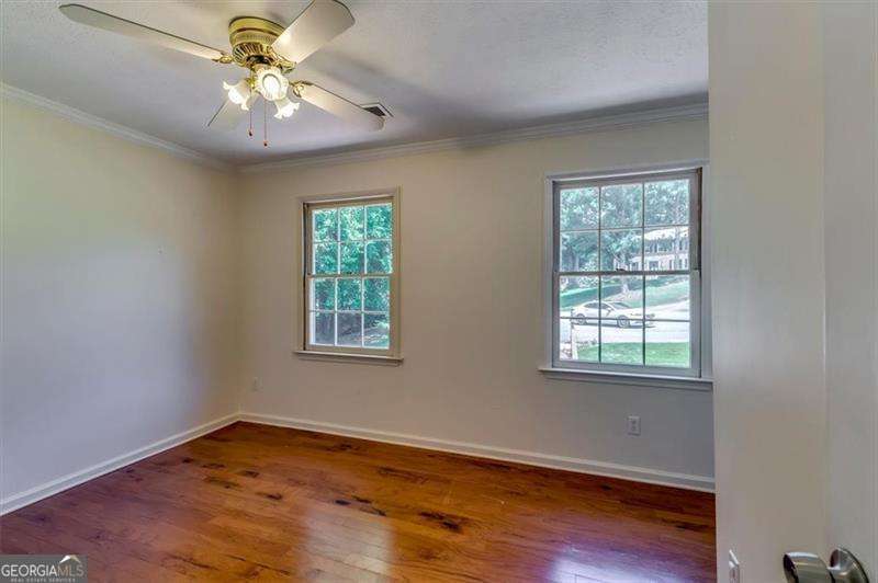 6963 Whispering Oaks Court Property Photo 22