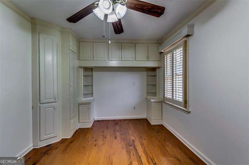 6963 Whispering Oaks Court Property Photo 27