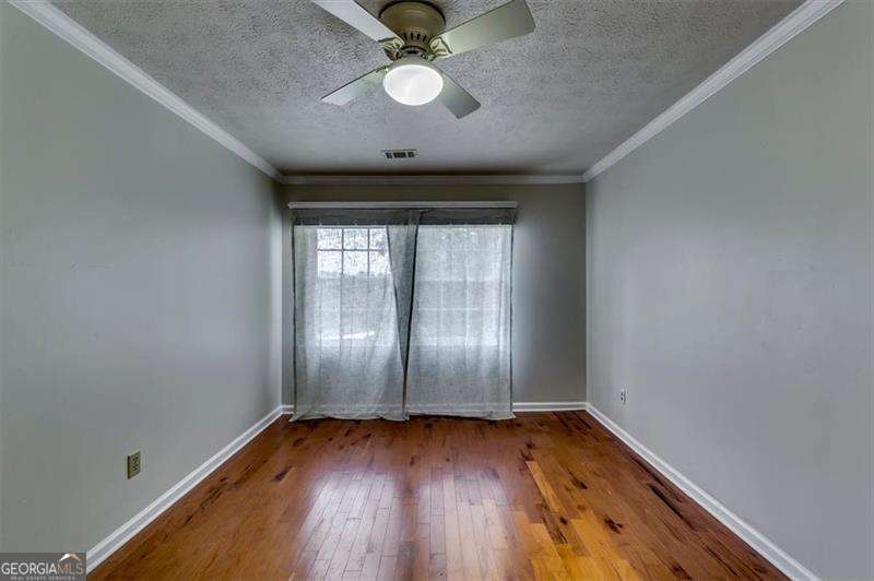 6963 Whispering Oaks Court Property Photo 29