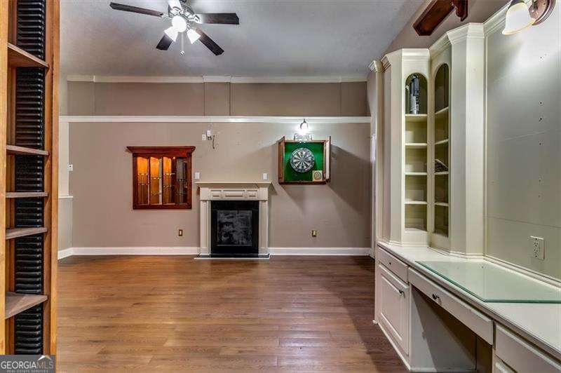 6963 Whispering Oaks Court Property Photo 38