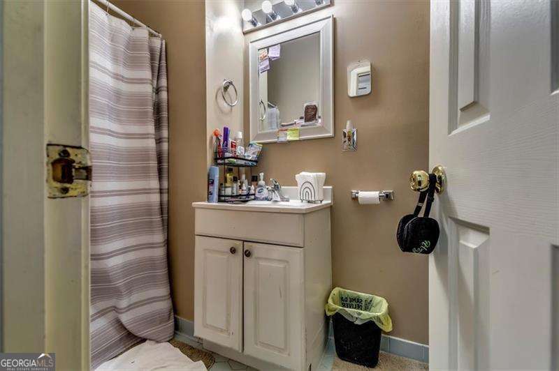 6963 Whispering Oaks Court Property Photo 44