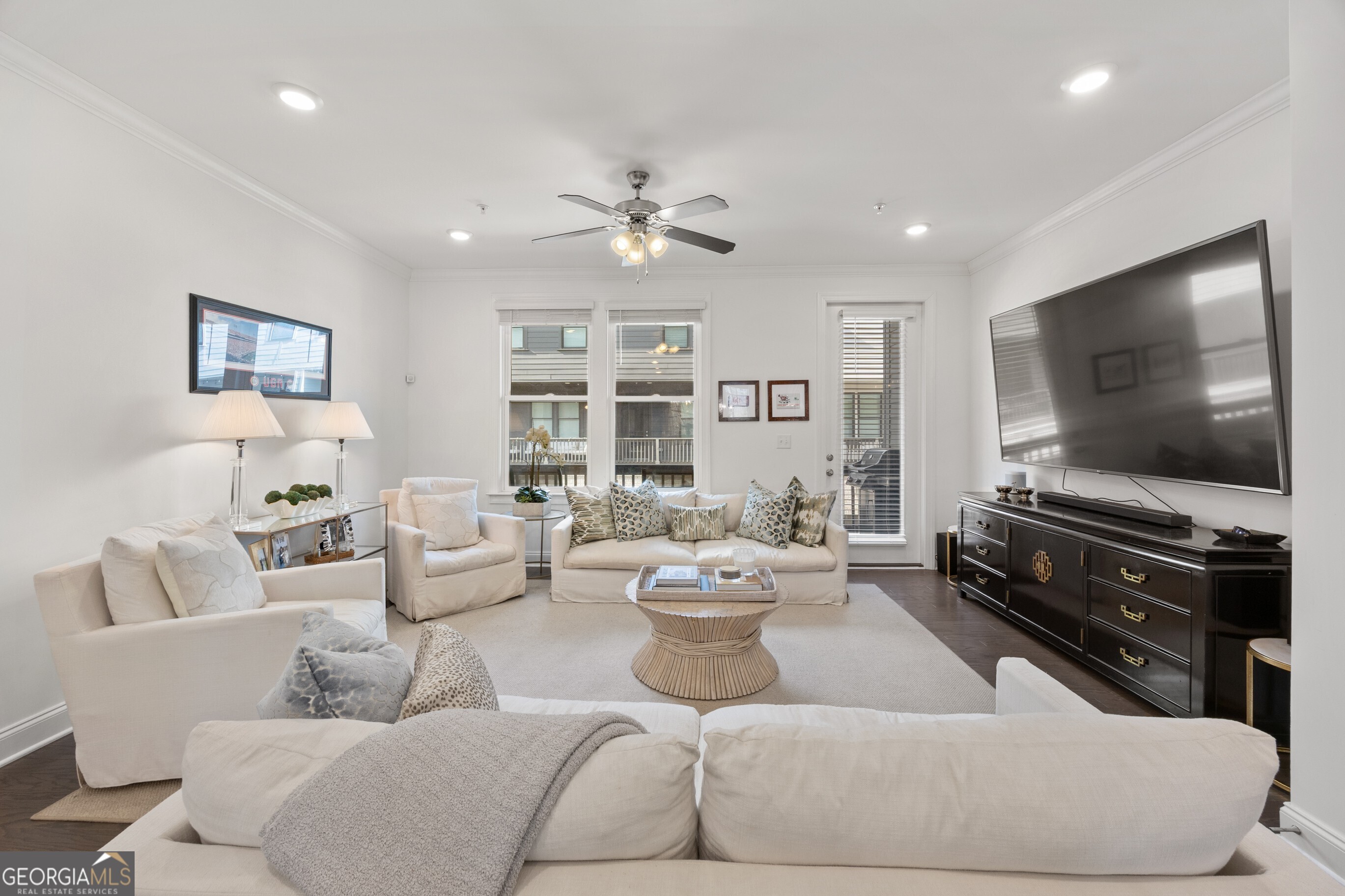 6529 Beacon Drive Property Photo 8