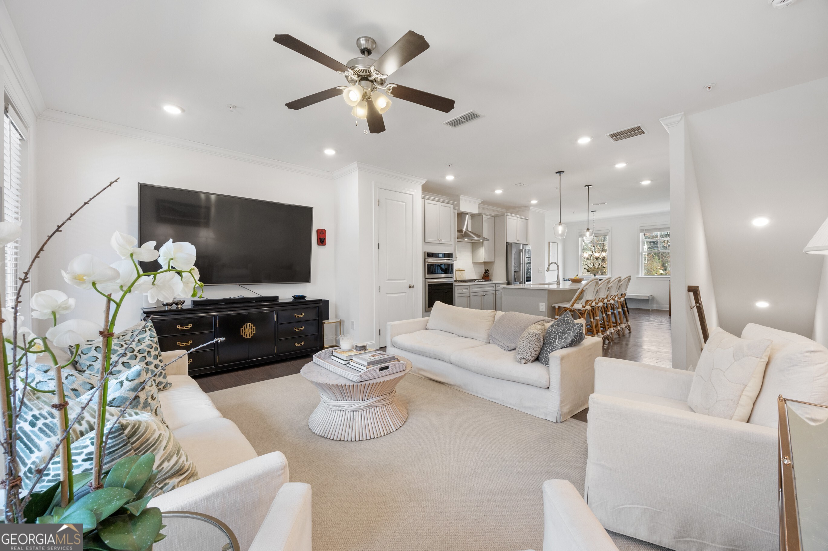 6529 Beacon Drive Property Photo 11