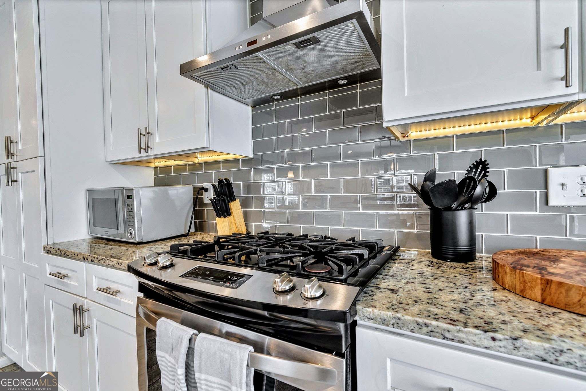 2480 Powers Ferry Drive Se Property Photo 10