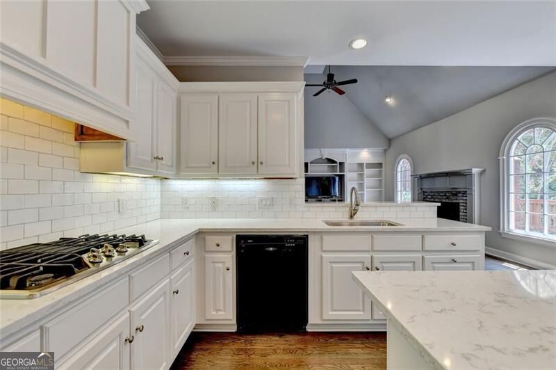 3394 Forestwood Drive Property Photo 18