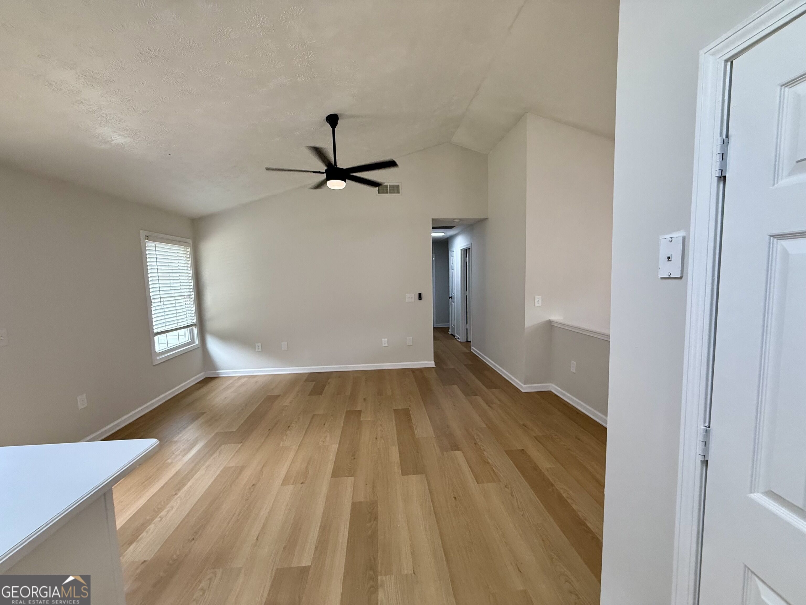 75 Thrasher Road Property Photo 4