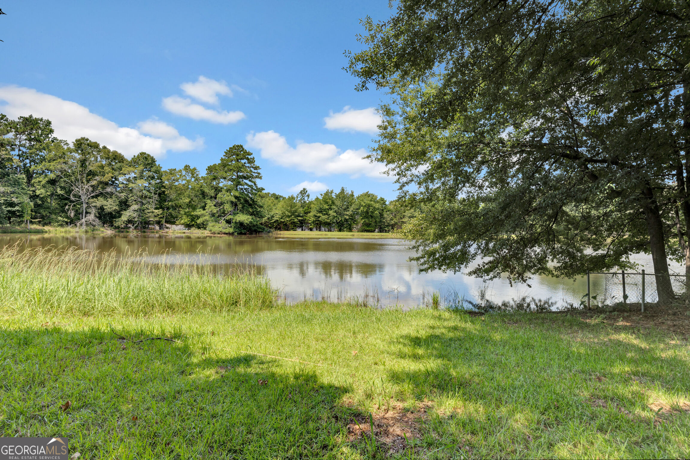 1159 Bell Circle Property Photo 4