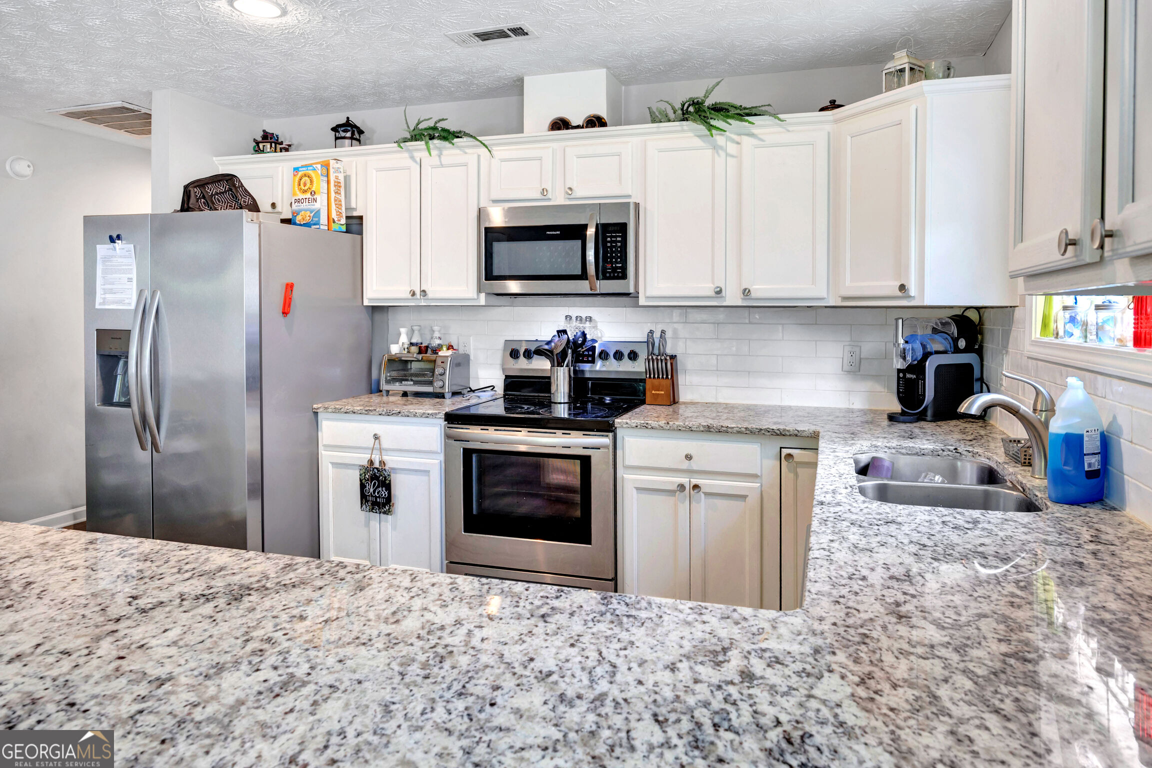 1159 Bell Circle Property Photo 7