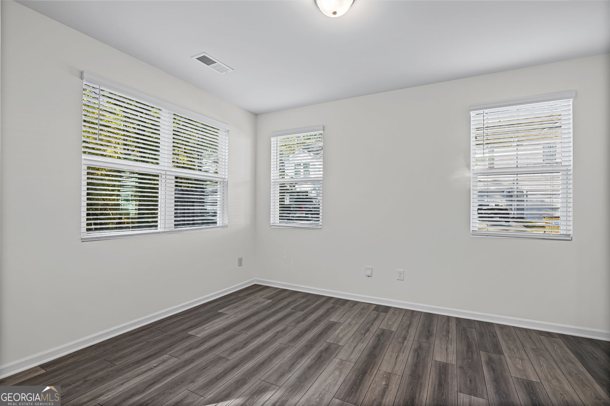 425 Union Station Street Property Photo 5