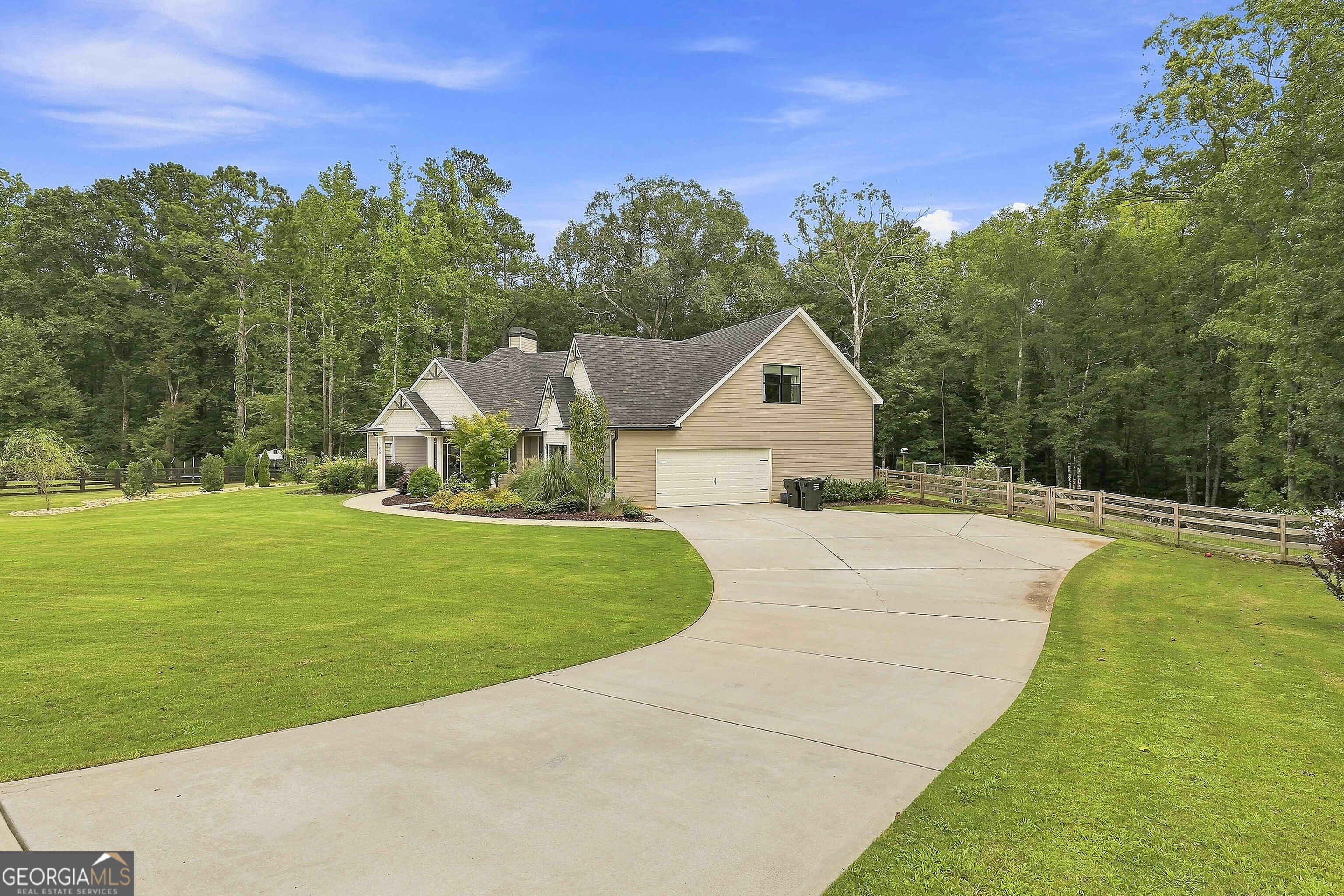 230 Windchime Way Property Photo 4