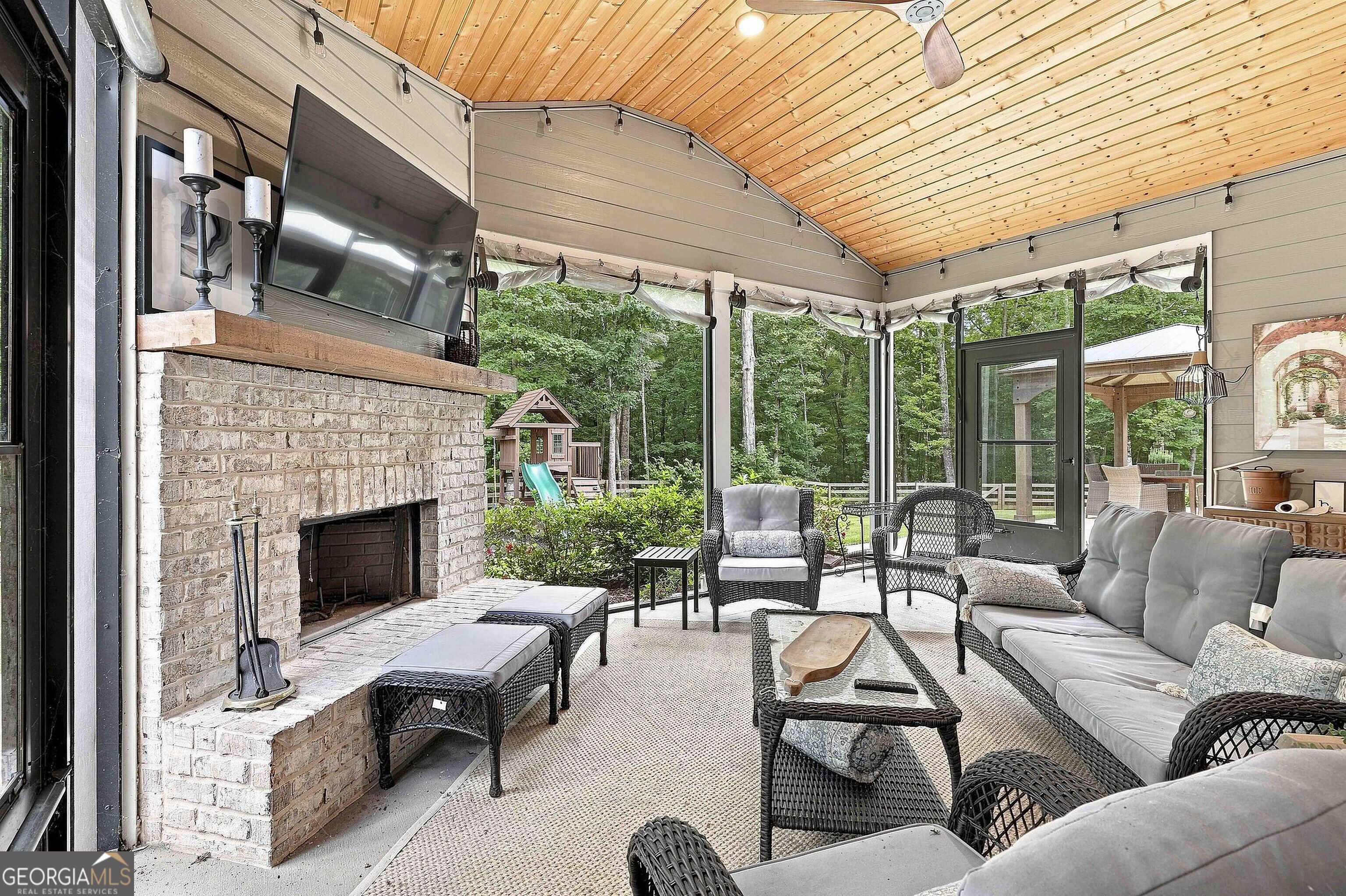 230 Windchime Way Property Photo 49