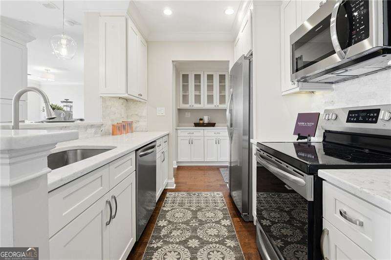 300 Johnson Ferry Road # A803 Property Photo 1