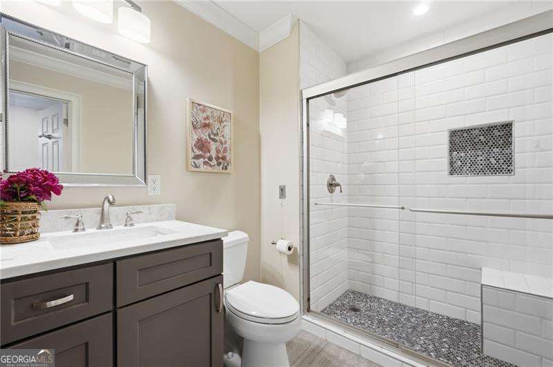 300 Johnson Ferry Road # A803 Property Photo 6