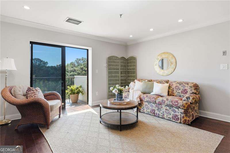 300 Johnson Ferry Road # A803 Property Photo 10