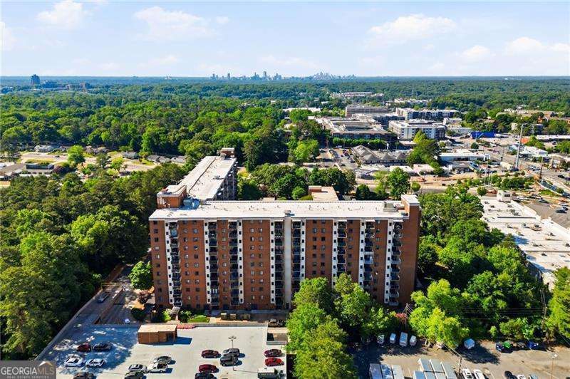 300 Johnson Ferry Road # A803 Property Photo 27