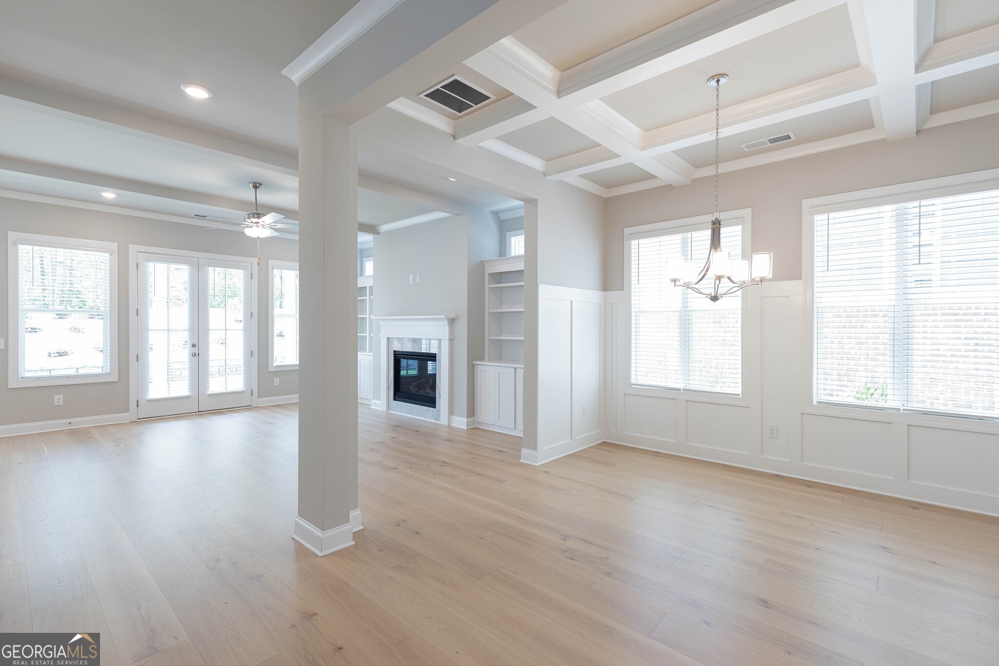 5635 Meadowstone Walk Property Photo 12