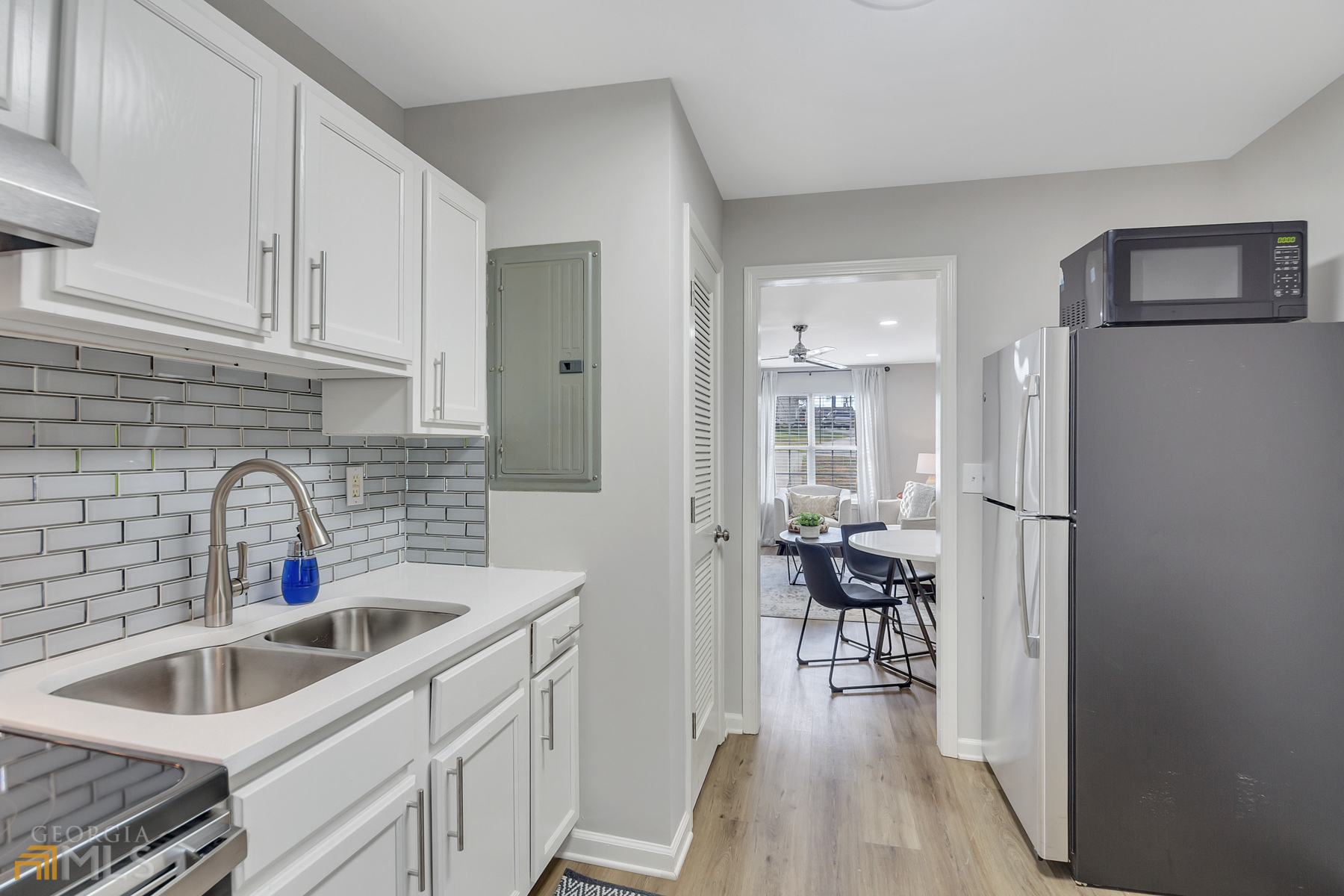 1734 Spring Road Property Photo 7