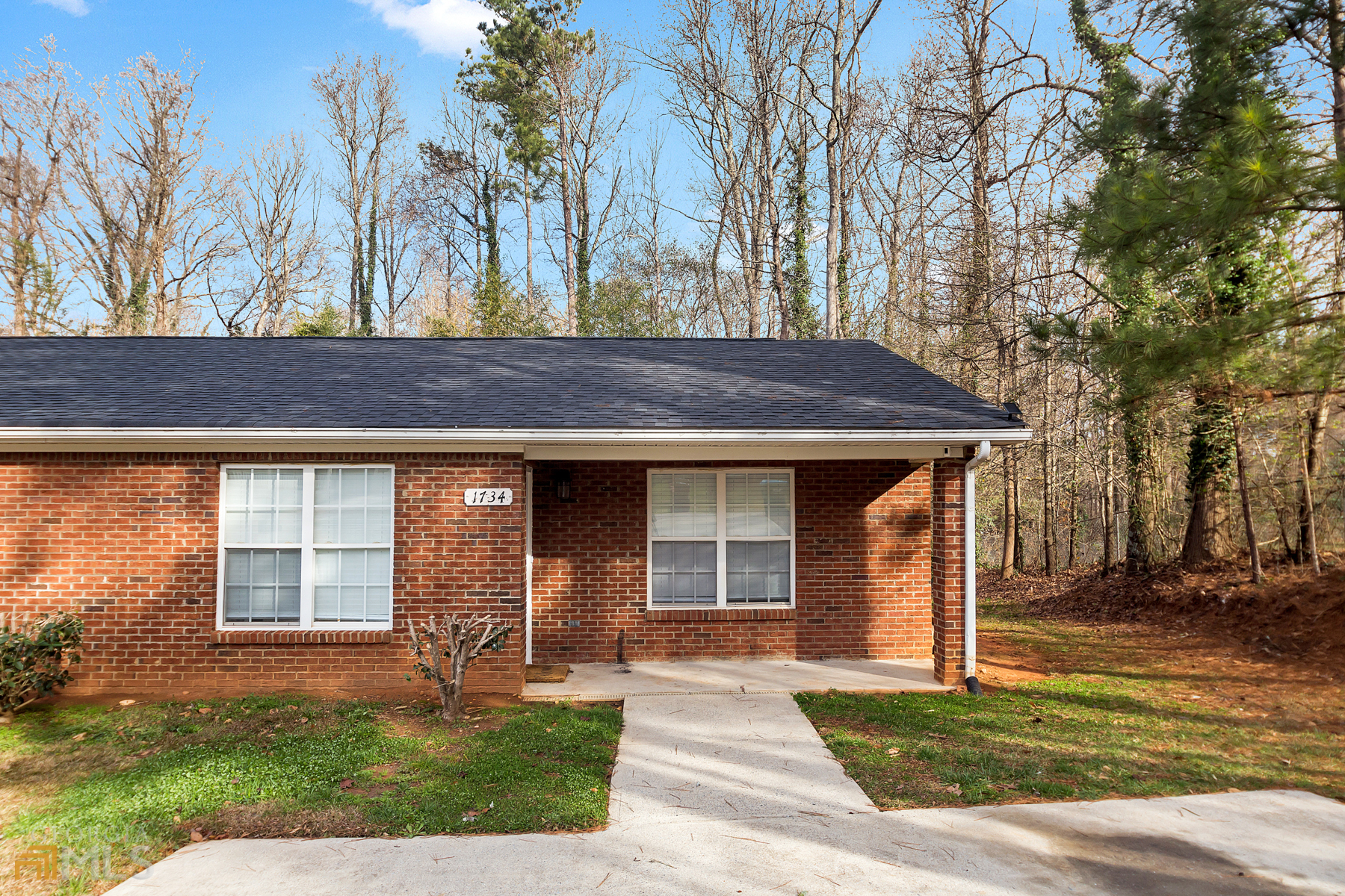 1734 Spring Road Property Photo 15