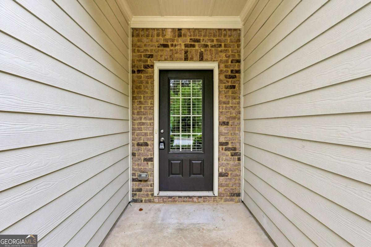 2523 Shetley Creek Drive Property Photo 3