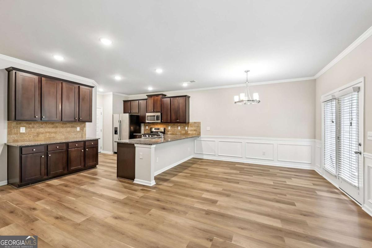 2523 Shetley Creek Drive Property Photo 8