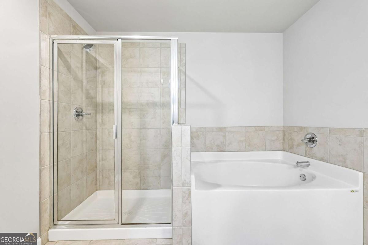 2523 Shetley Creek Drive Property Photo 20