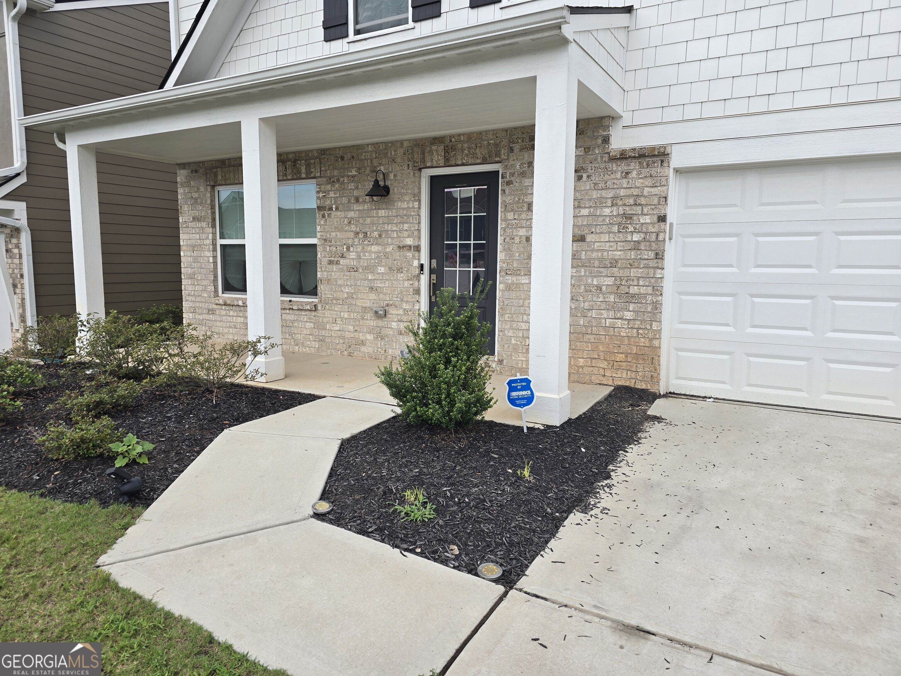 166 Traminer Way Property Photo 2