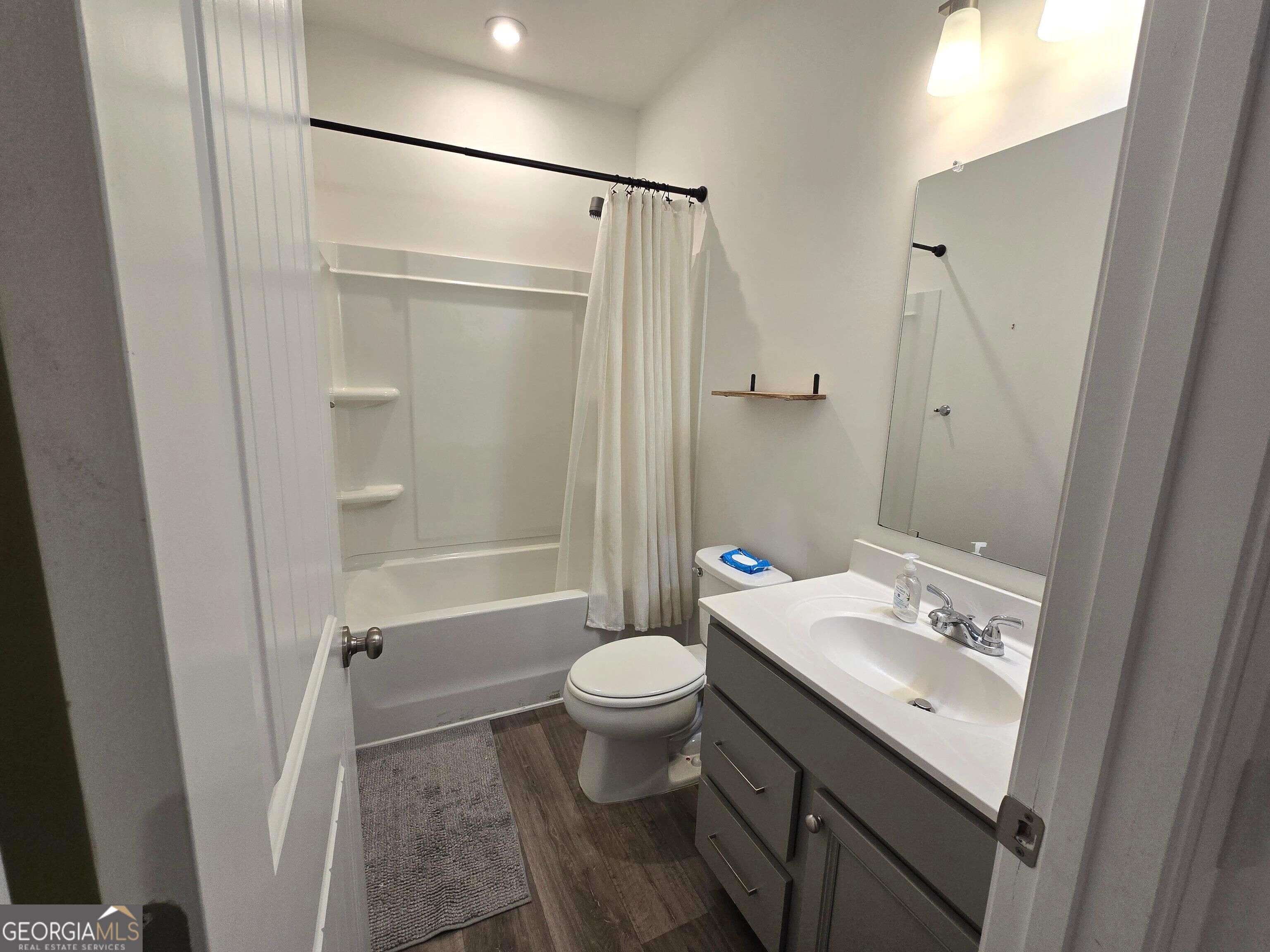 166 Traminer Way Property Photo 17