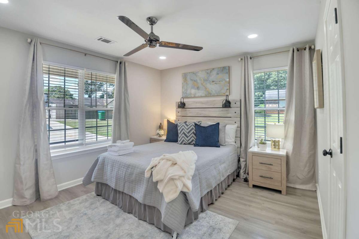 1748 Spring Road Property Photo 7