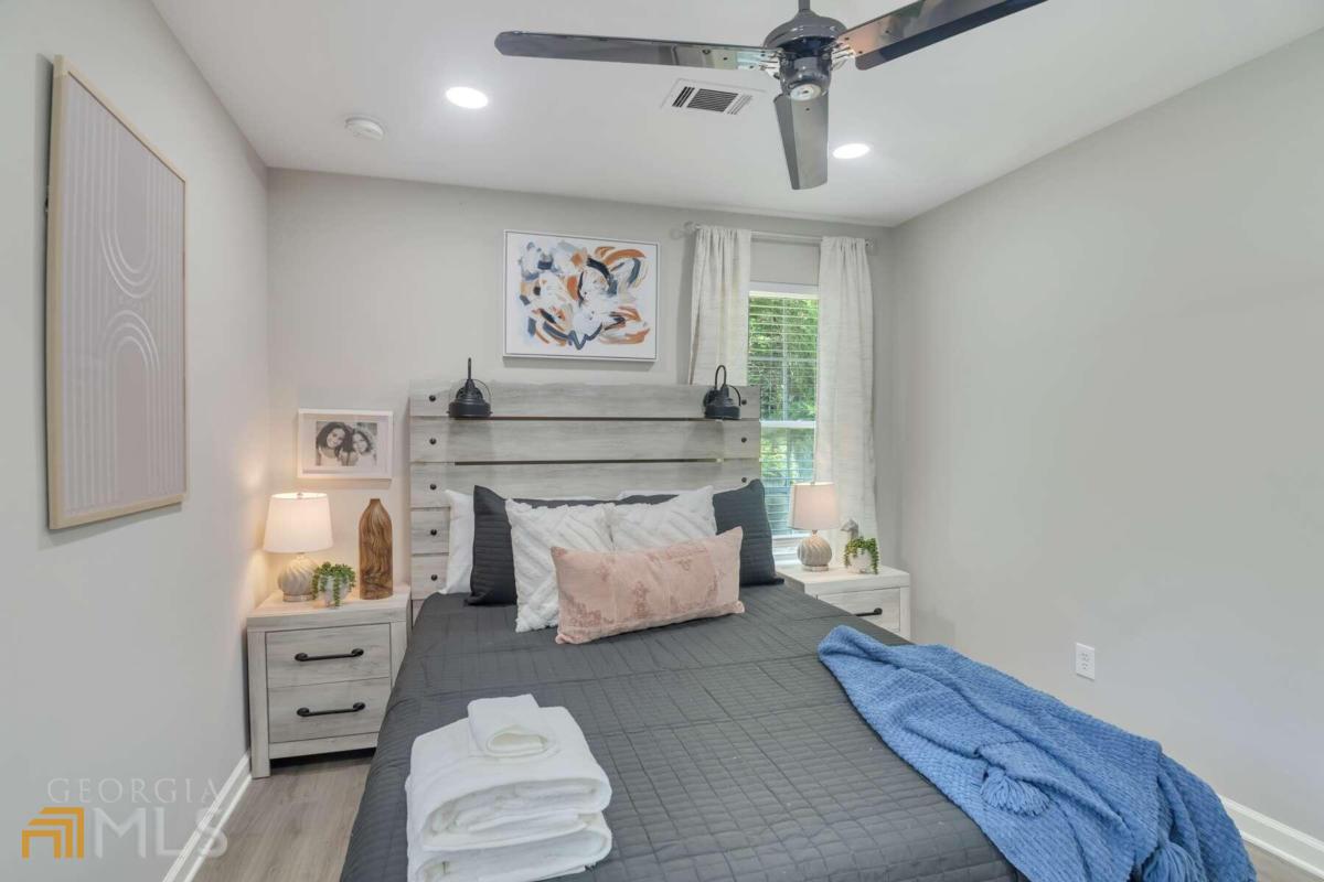 1748 Spring Road Property Photo 11