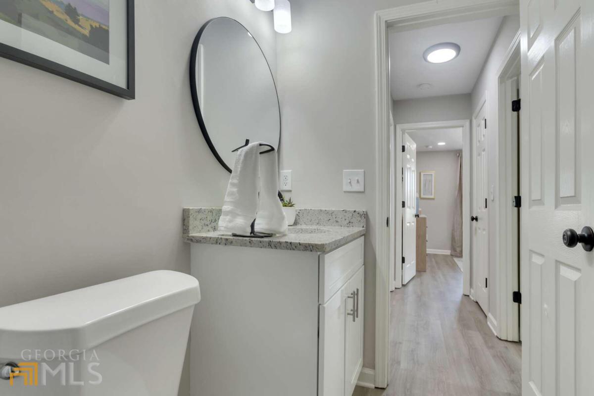 1748 Spring Road Property Photo 14