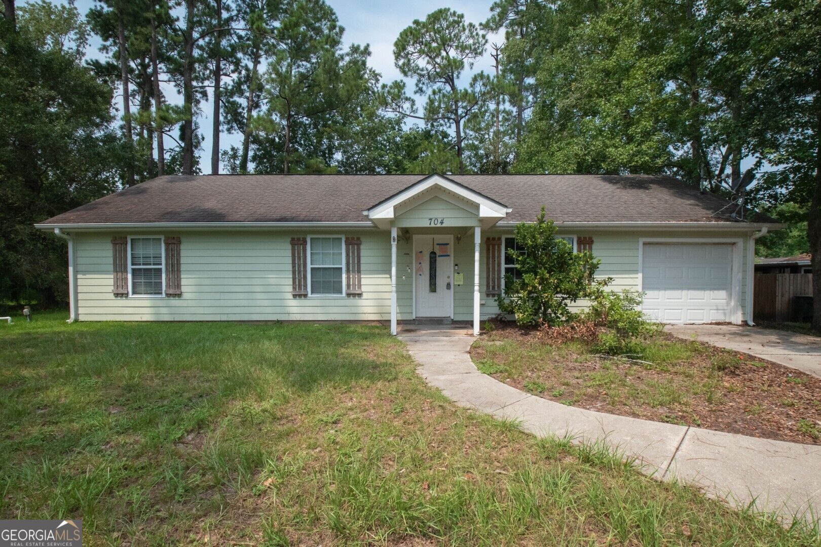 704 S May Street Property Photo 1