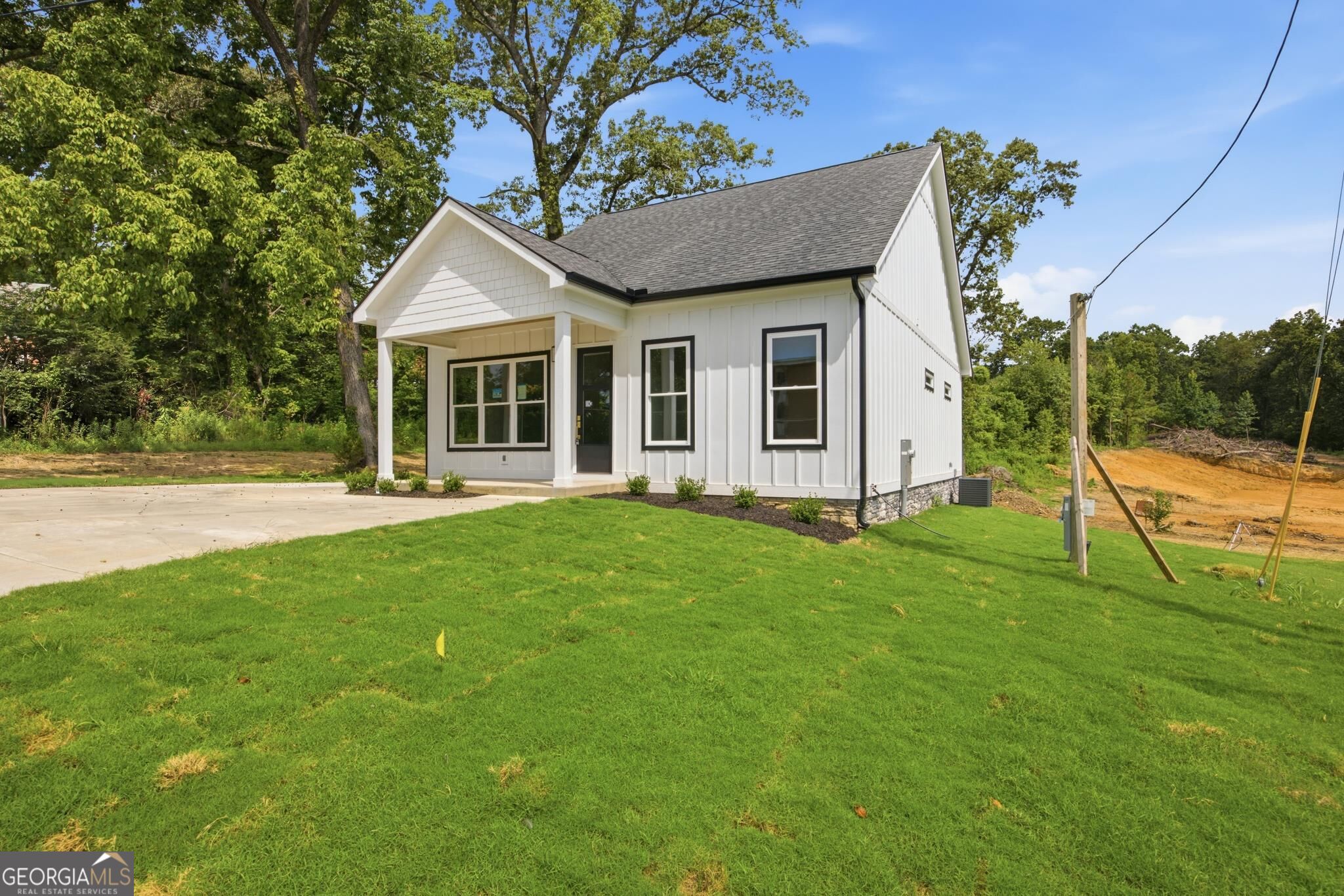 358 Thomas Road Property Photo 2