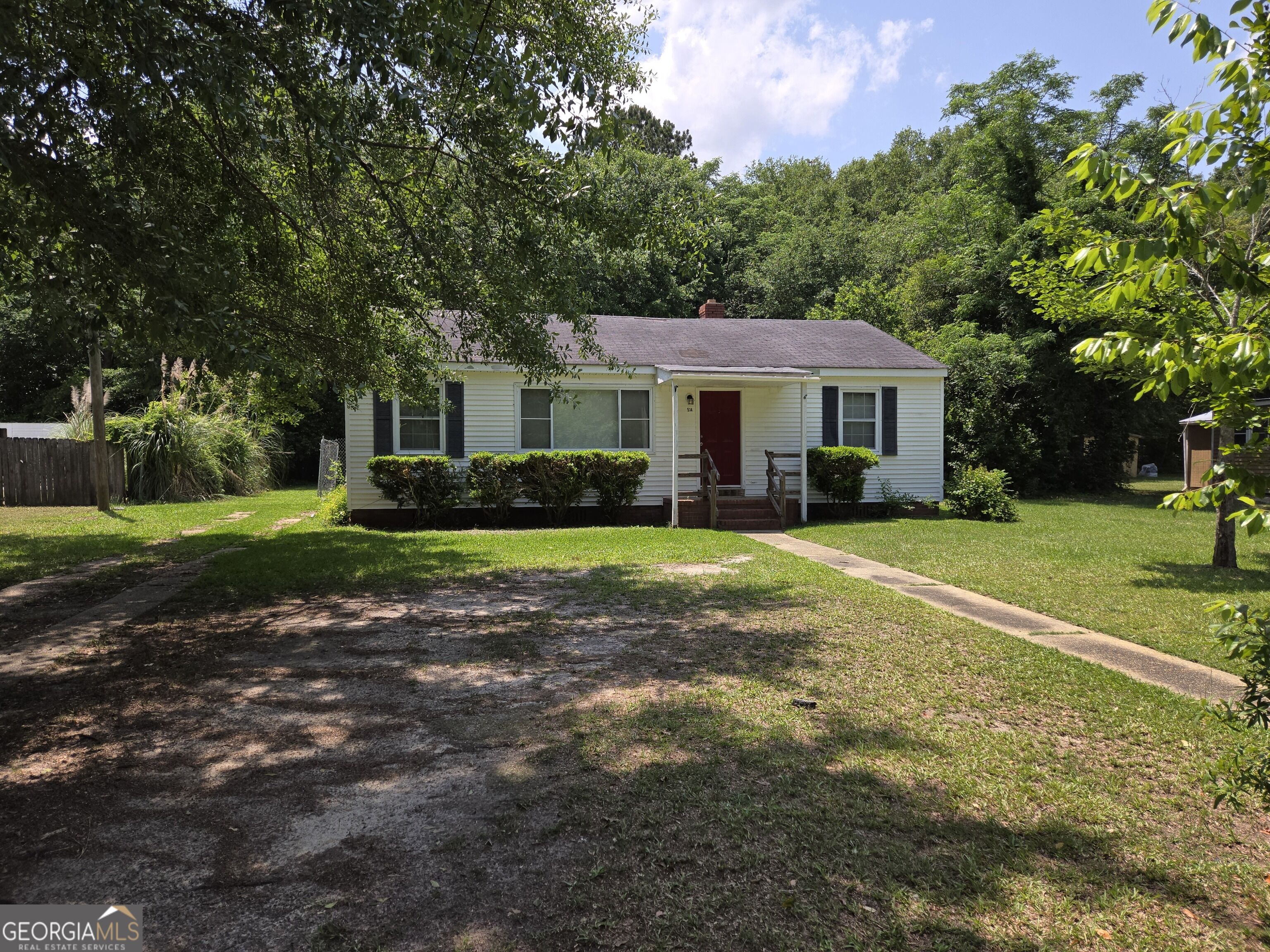 514 Mimosa Drive Property Photo 3