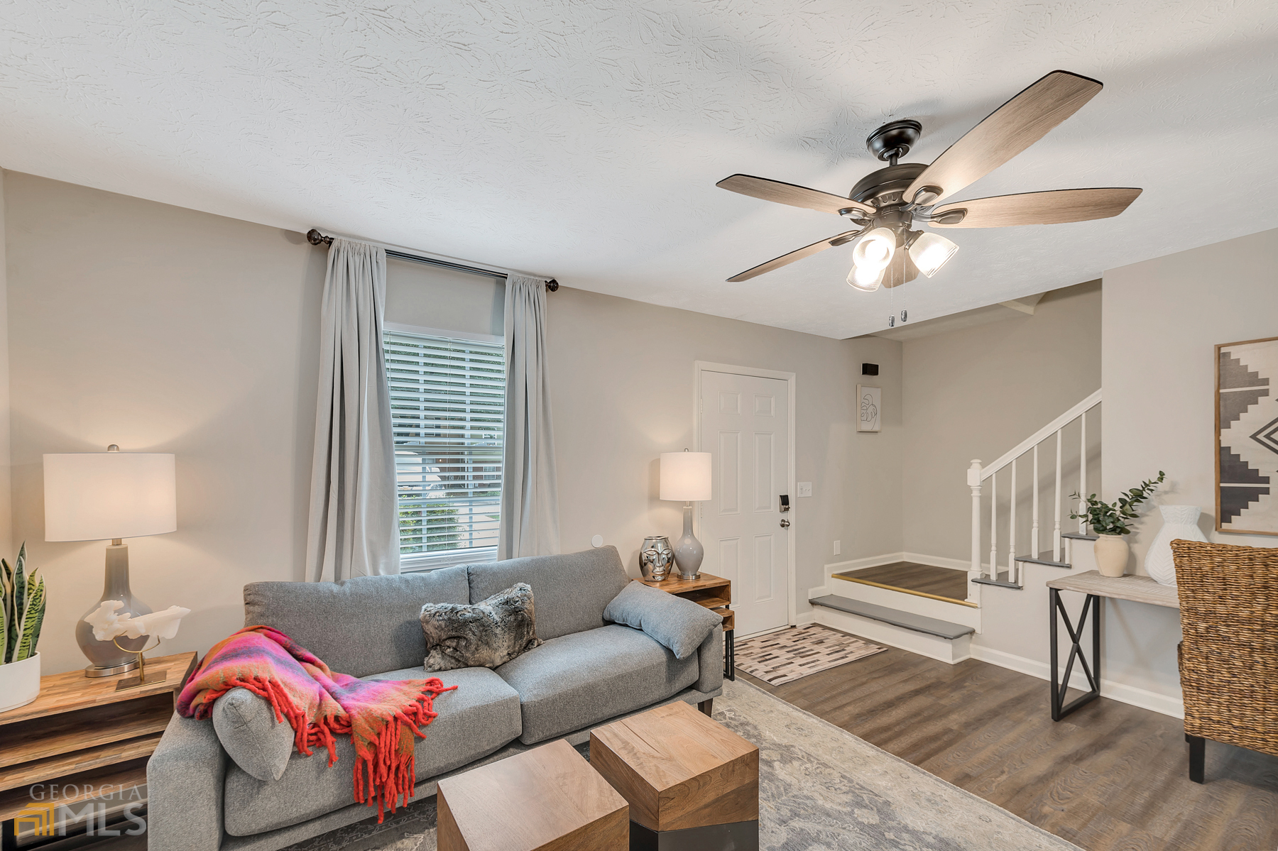 2304 Salt Springs Place Property Photo 3