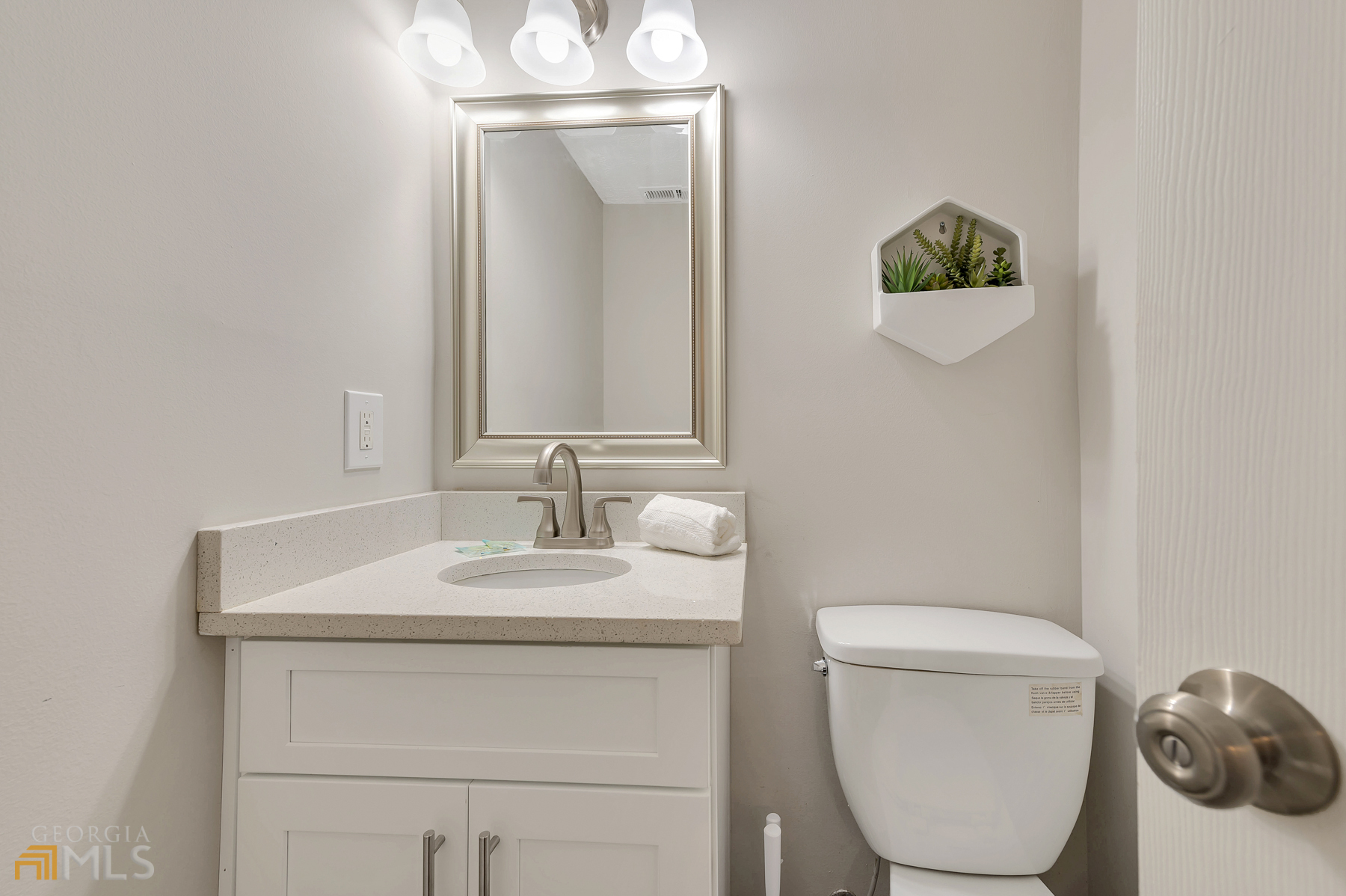2304 Salt Springs Place Property Photo 6