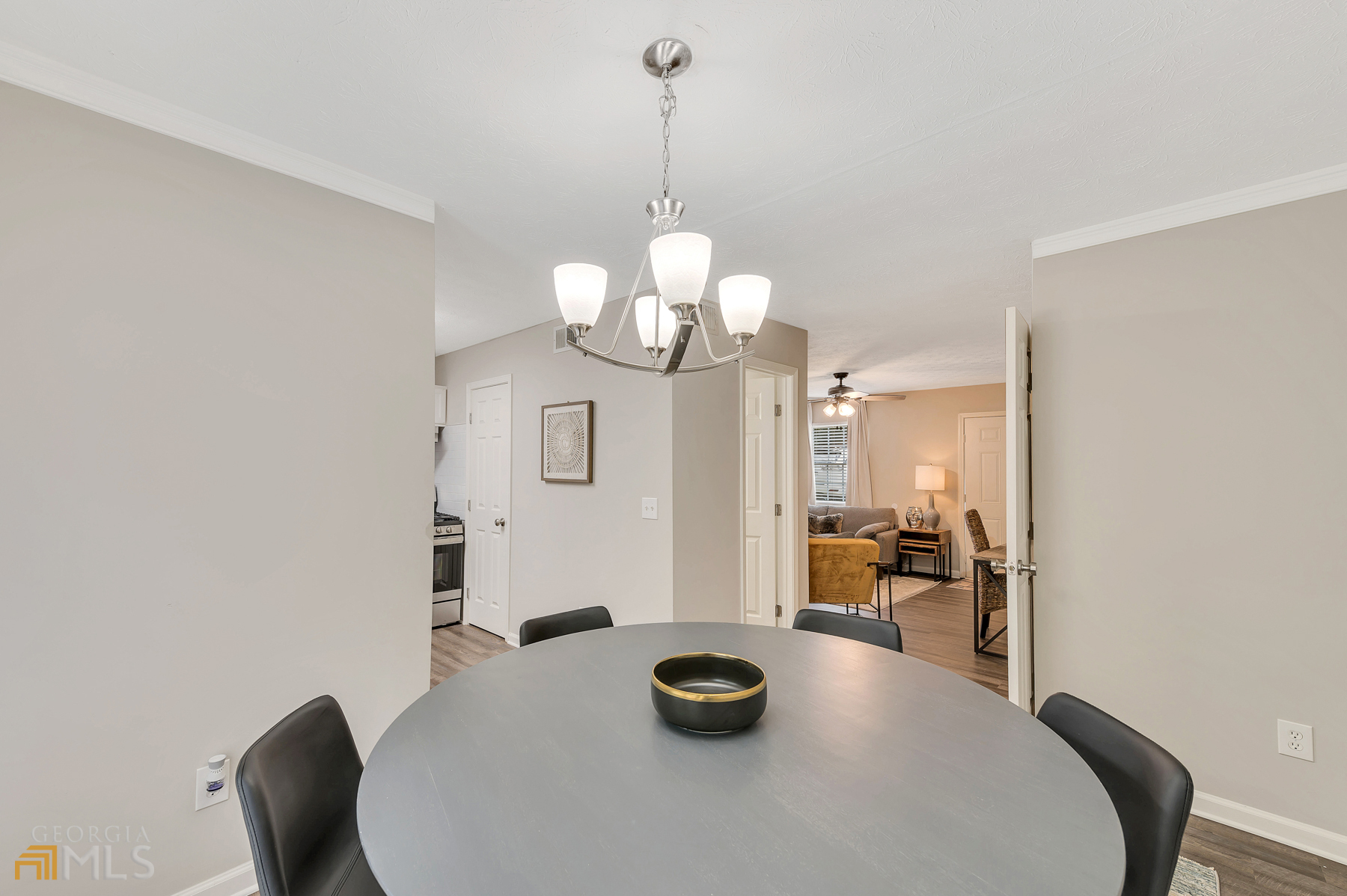 2304 Salt Springs Place Property Photo 9