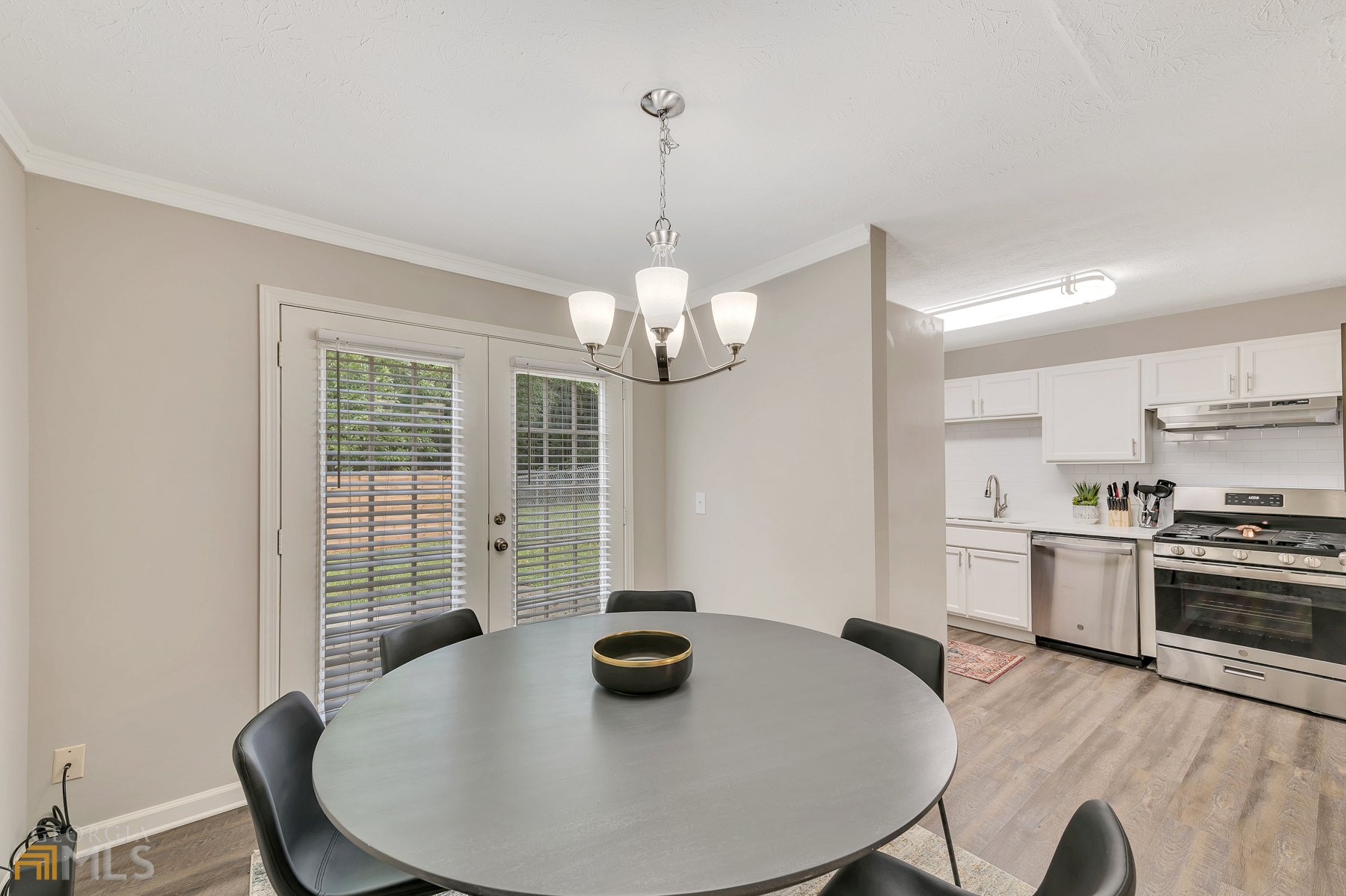 2304 Salt Springs Place Property Photo 10