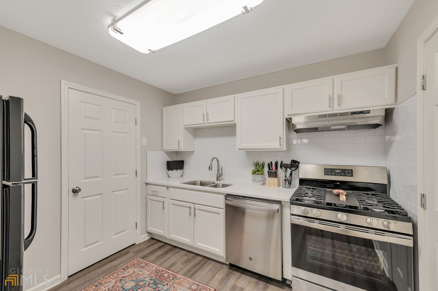 2304 Salt Springs Place Property Photo 11