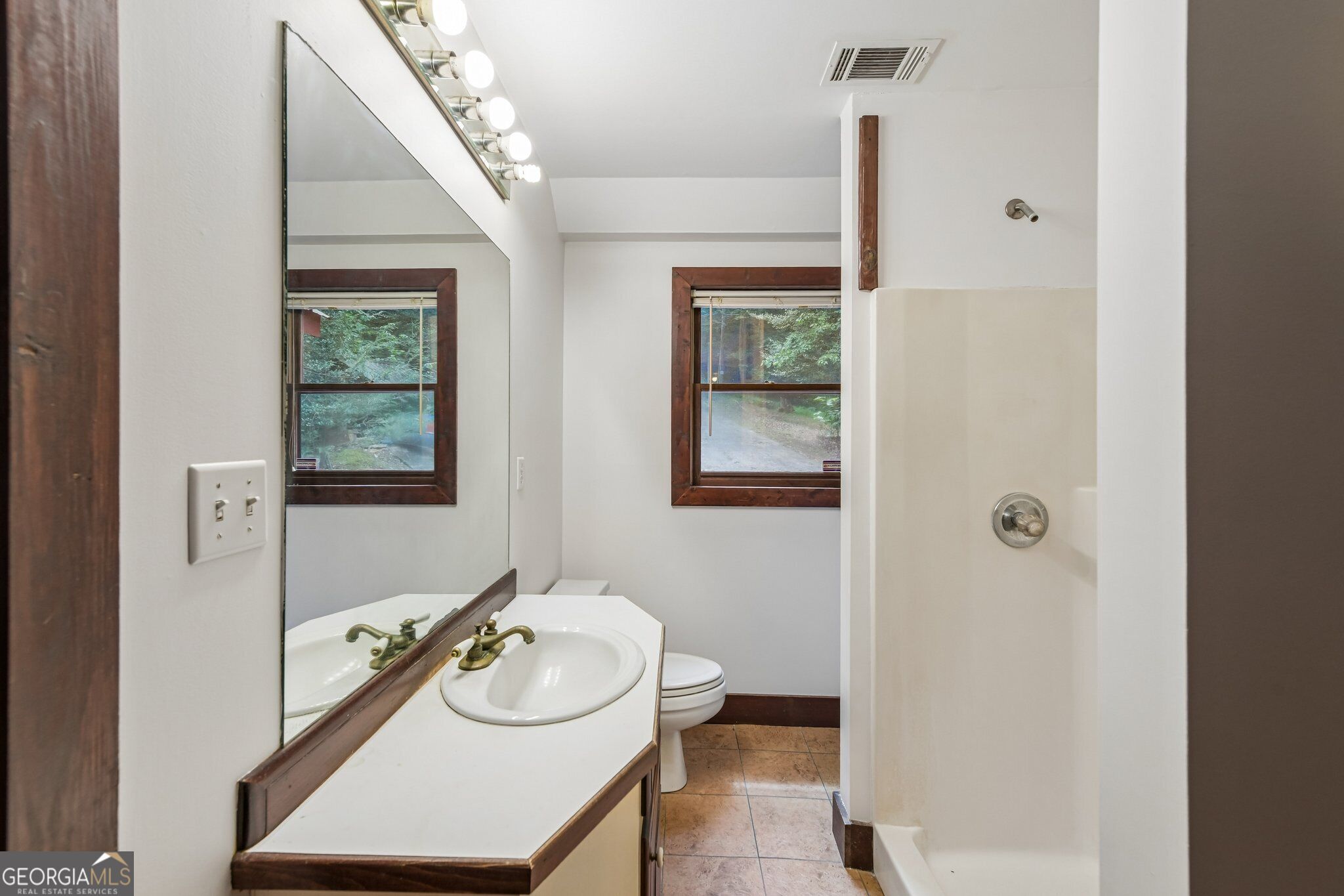 152 River Drive Property Photo 16