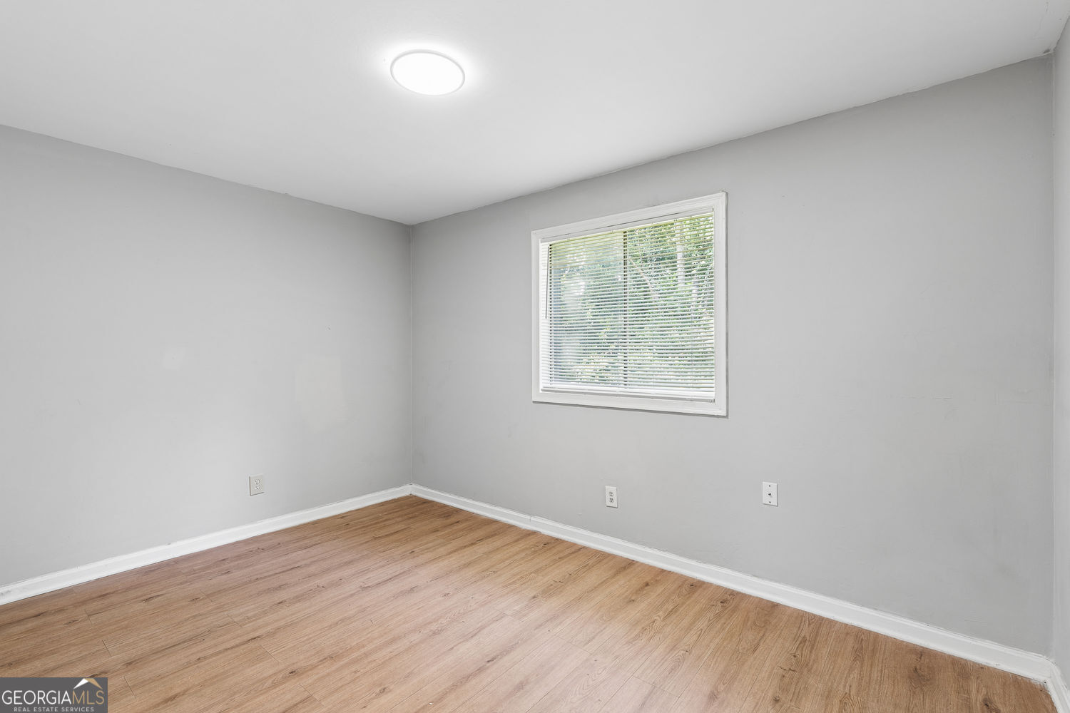 4855 College Street # 11 Property Photo 8