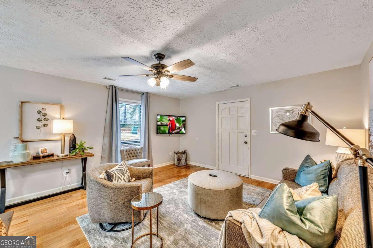 210 Booth Road SW # B Property Photo 1