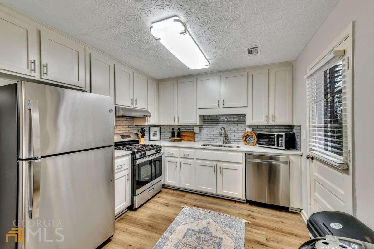 210 Booth Road Sw # B Property Photo 8