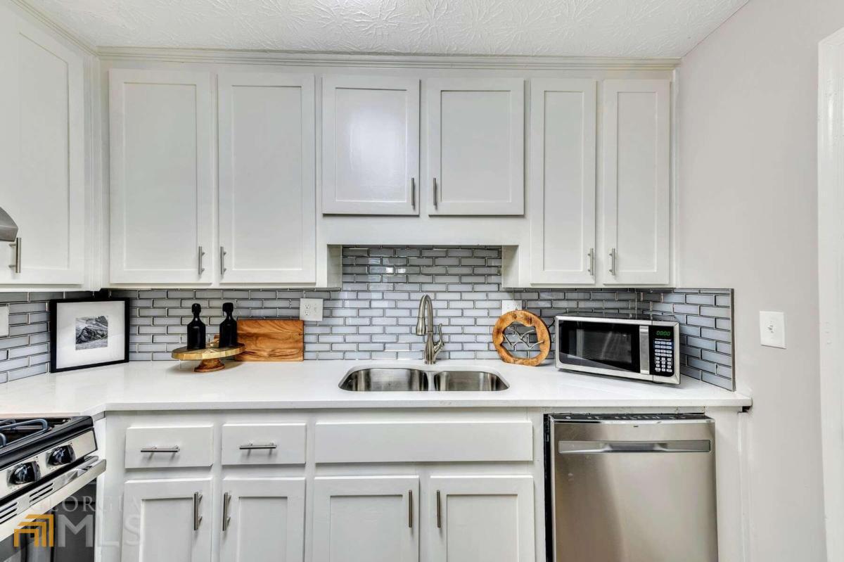 210 Booth Road Sw # B Property Photo 11
