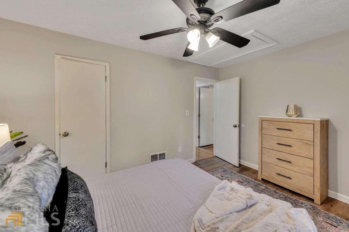 210 Booth Road Sw # B Property Photo 18