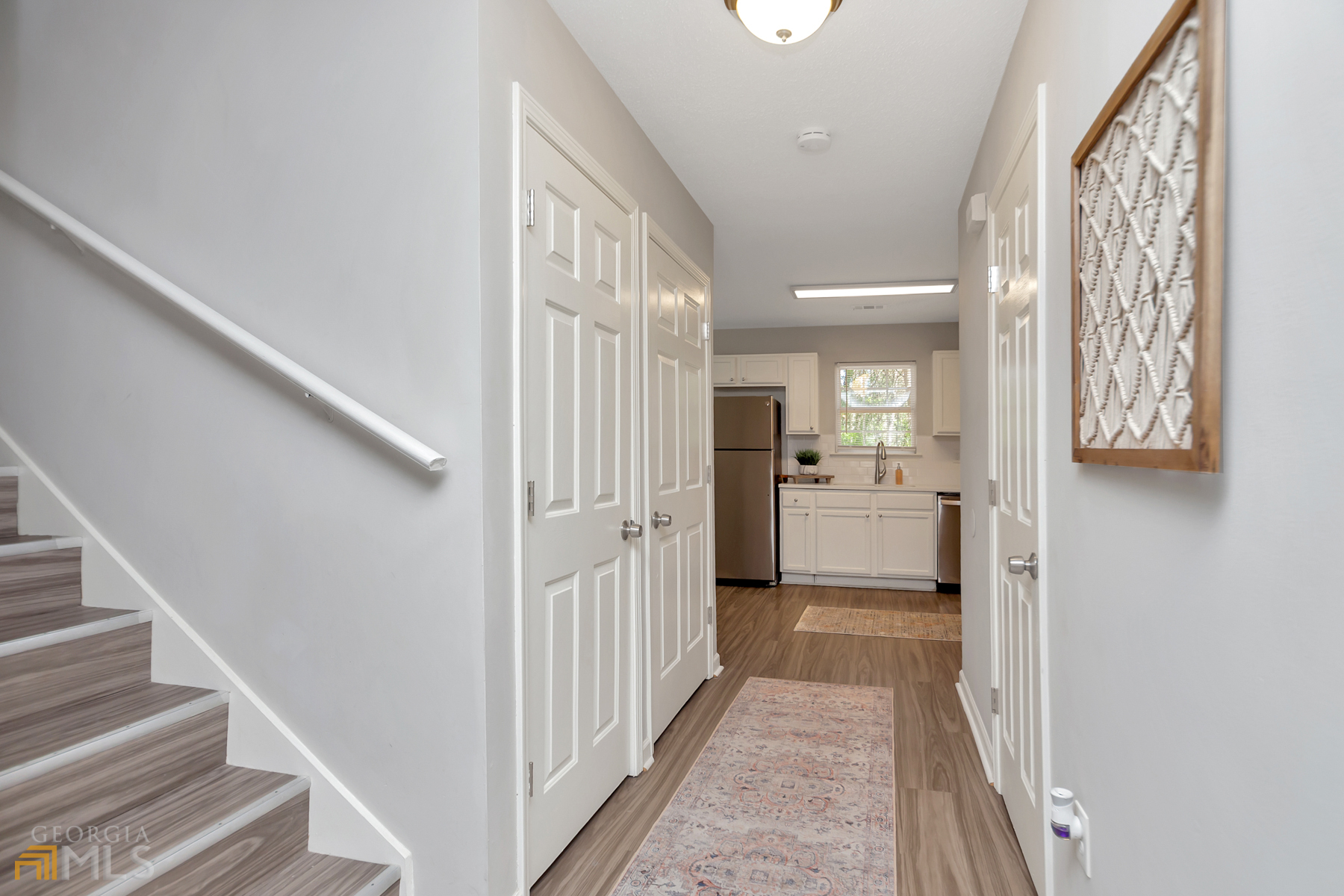 7267 Crestside Drive Property Photo 2
